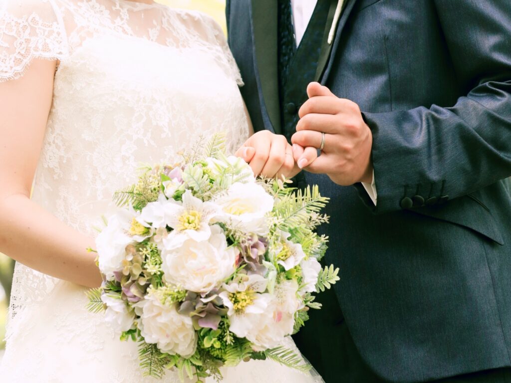 新婦と新郎