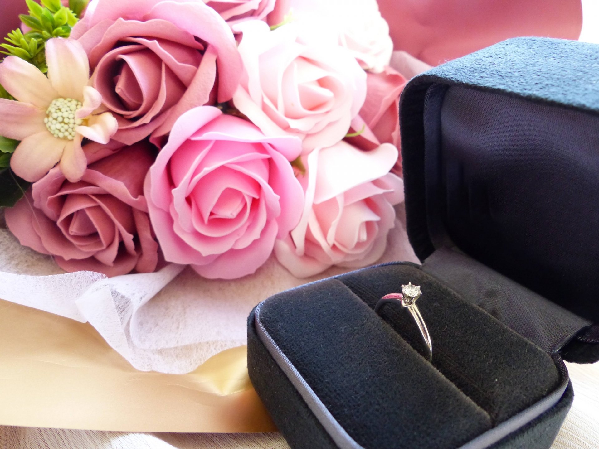 婚約期間にやることとは？プロポーズから結婚までの期間を充実させよう！
